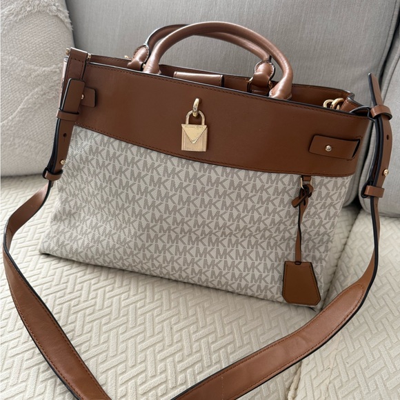 Michael Kors Handbags - Michael Kors Tan and Cream Satchel